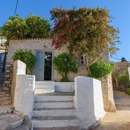 Vita Real Estate Ýdra Eksteriør bilde