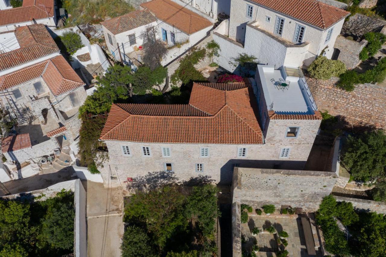 Vita Real Estate Ýdra Eksteriør bilde