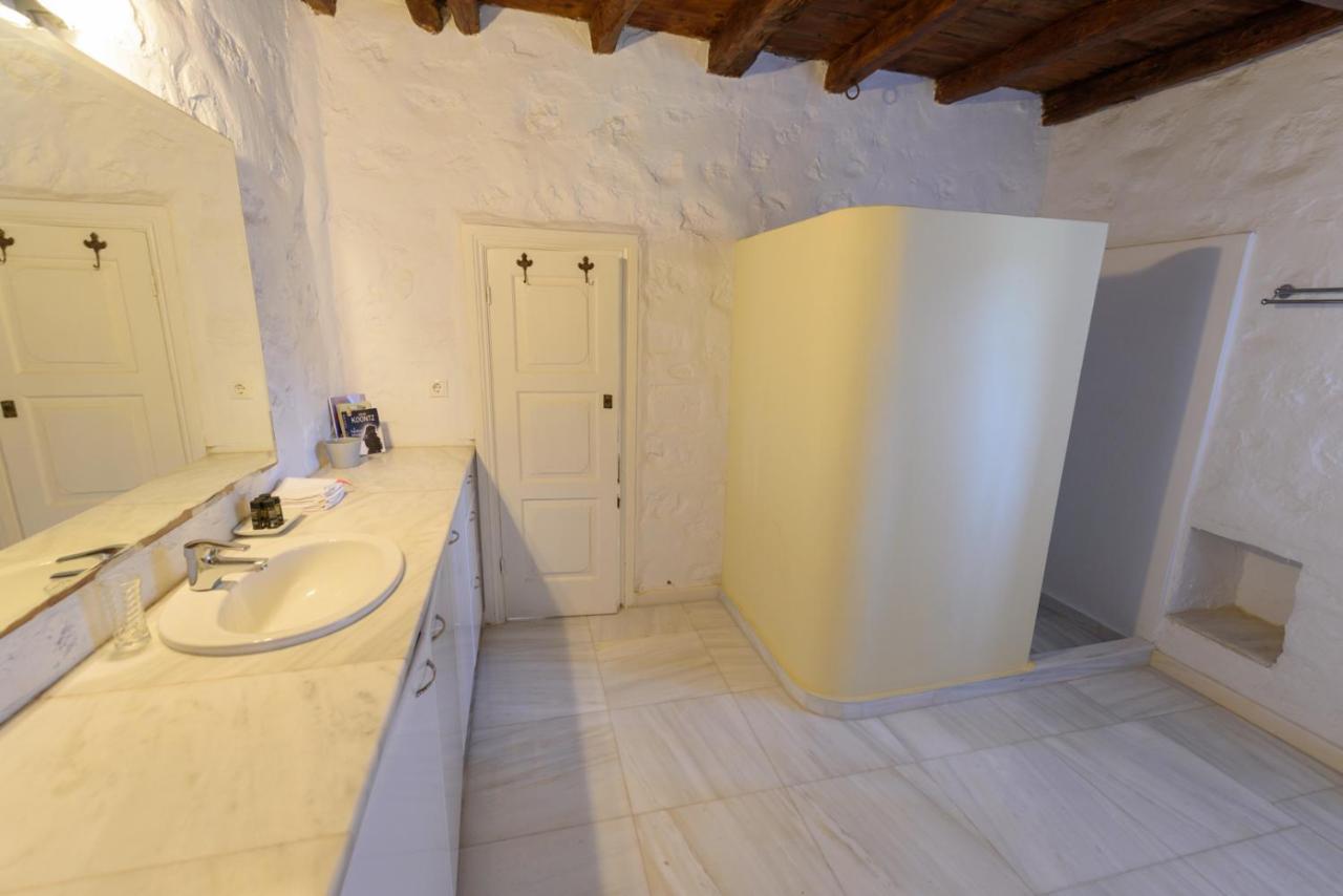 Vita Real Estate Ýdra Eksteriør bilde