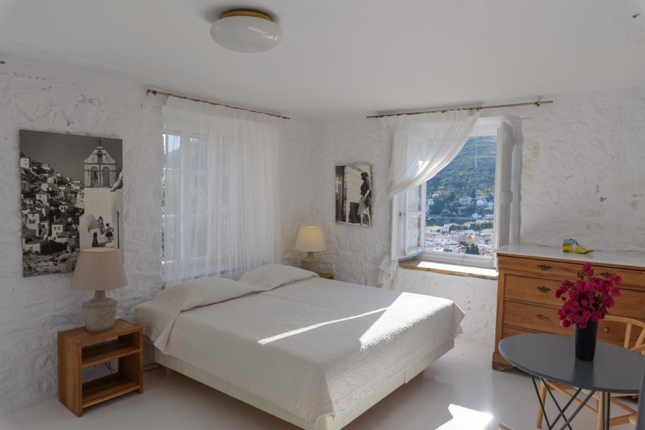 Vita Real Estate Ýdra Eksteriør bilde